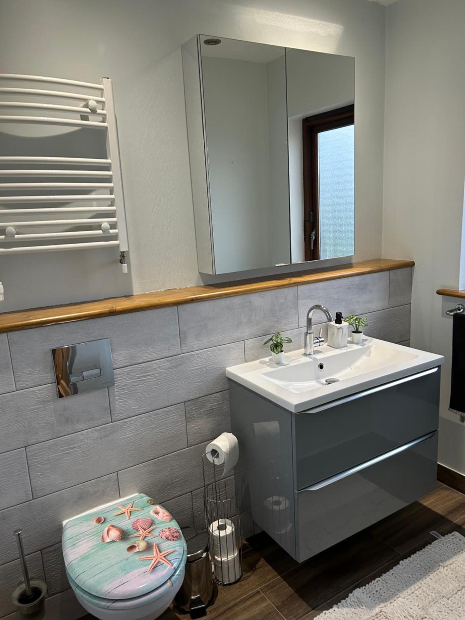 Blush Jungle - Homestay Dublin Buitenkant foto